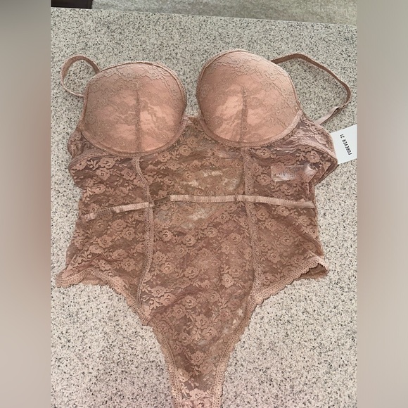 NWT Forever 21 lace nude taupe Bodysuit size XL - Picture 1 of 4